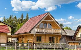 Cosy Holiday Home in Finkenstein near Lake